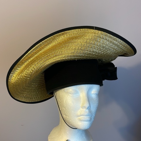 Jody G. For Sylvia Doeskin Felt Bollman Hat Co. Wool Unique Vintage Statement
